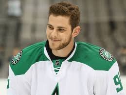 best looking nhl players-baddiehub